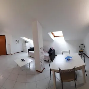 attico-del-sole-levanto.hotelitalianriviera.com/