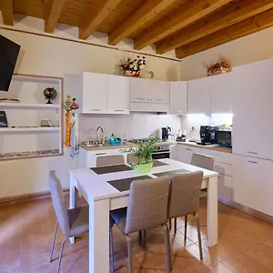 Cav Motteno , Mandello del Lario Italien